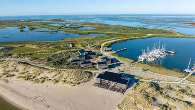 Luchtfoto van Landal Marker Wadden