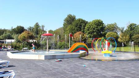 Het peuterbad buiten op vakantiepark Molecaten Park Rondeweibos